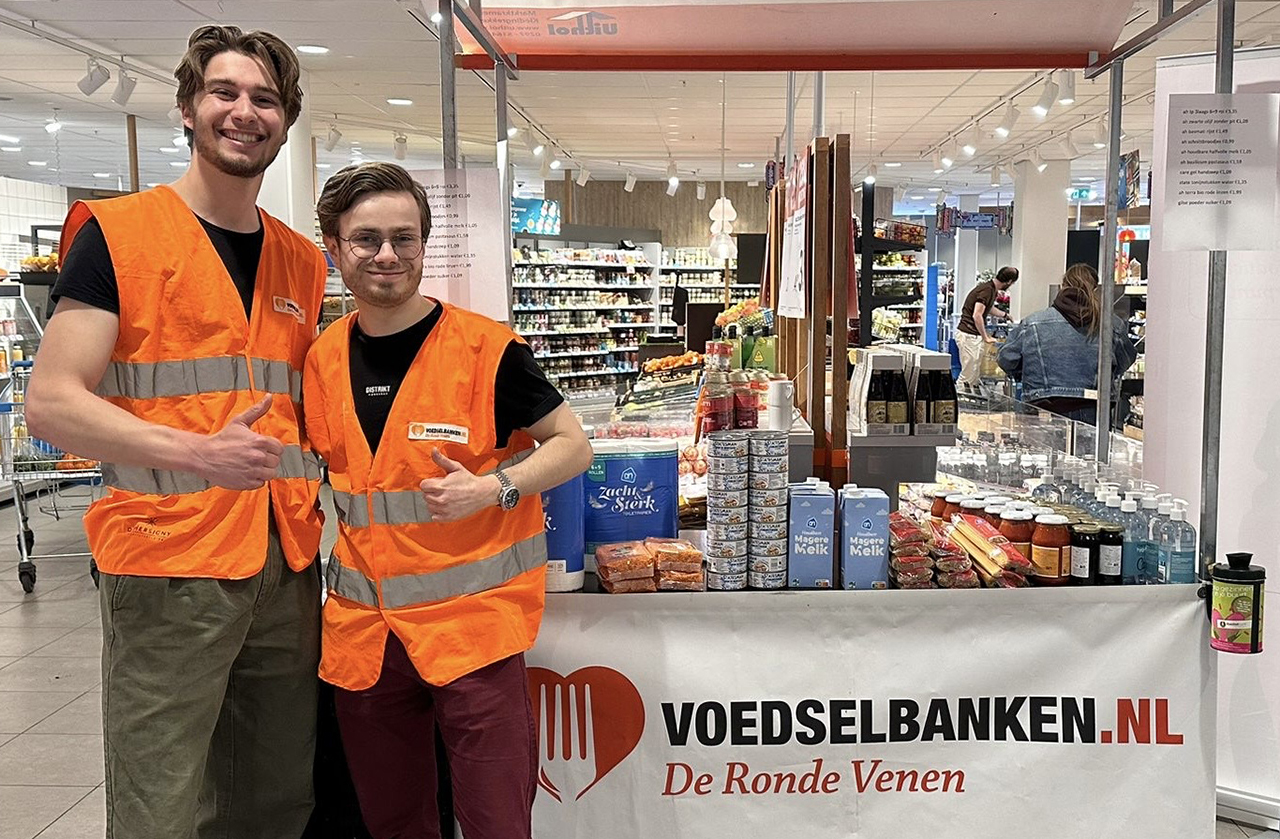 Voedselbank De Ronde Venen actief met winkelactie en kledingopruiming