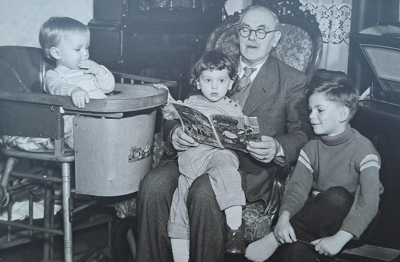 Uithoornaar Bob Berkemeier presenteert zijn boek