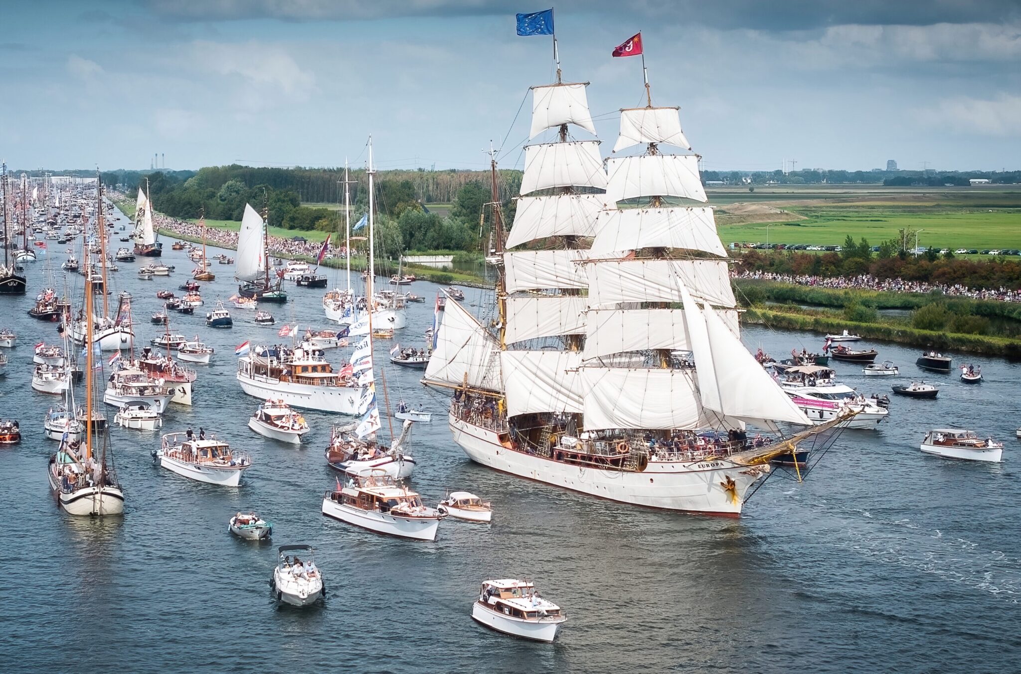 Feadship Heritage Fleet bezoekt Koninklijke De Vries