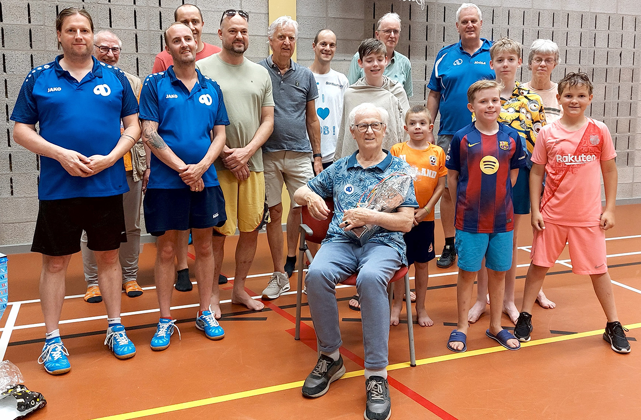 Meestertrainer Marten gehuldigd
