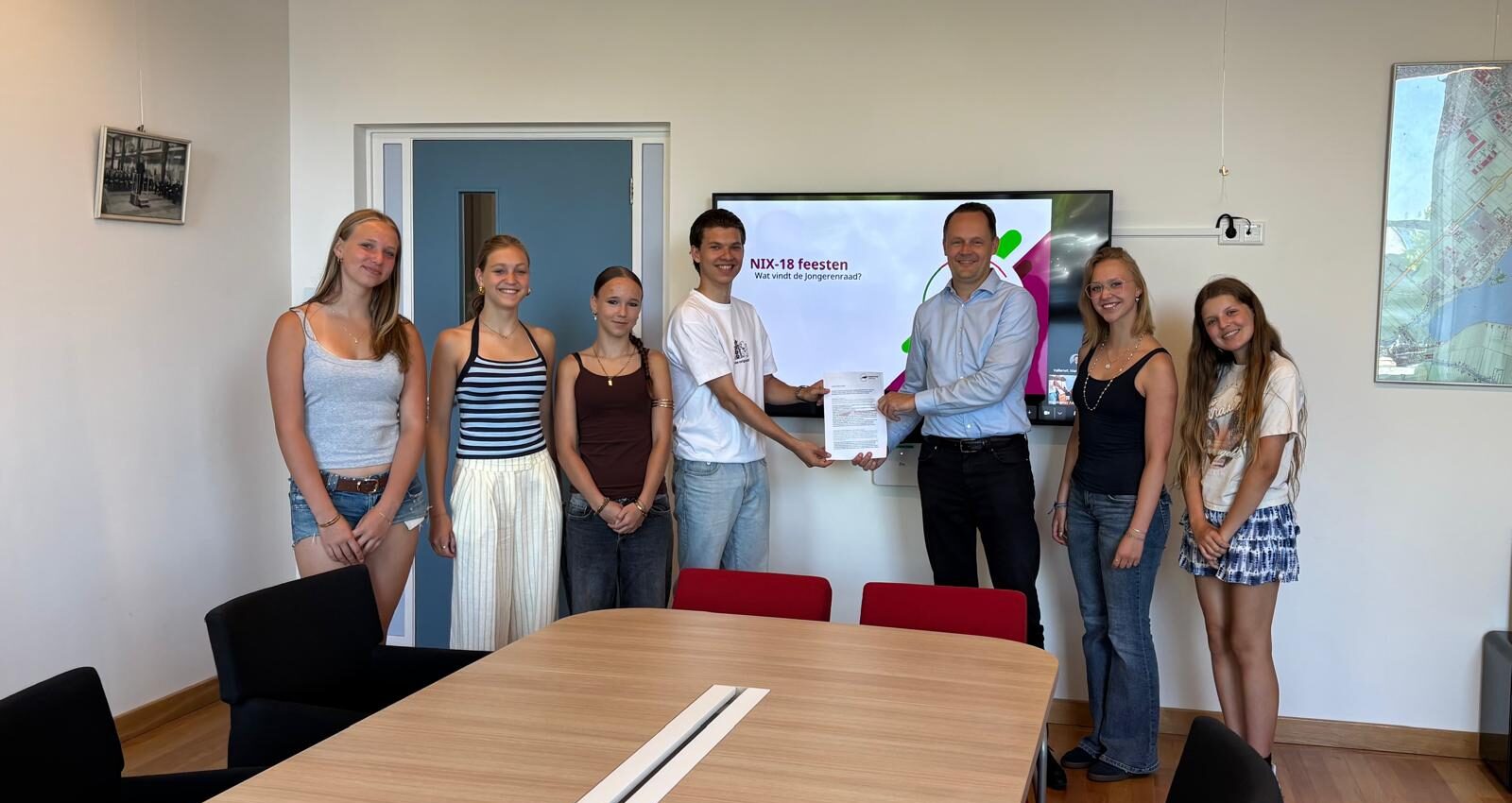 Jongerenraad presenteert eerste advies aan wethouder