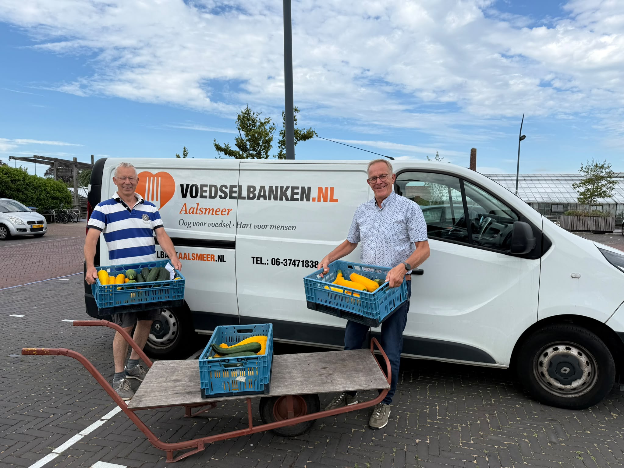 Voedselbank blij met ‘historische’ courgettes