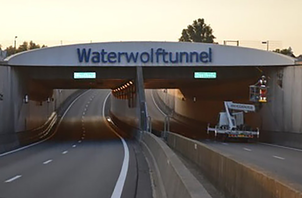 Nieuw asfalt voor deel van N201