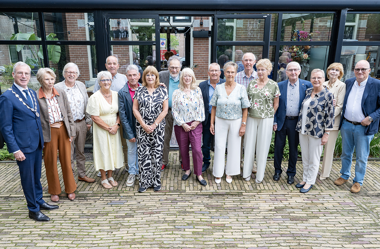 Gouden bruidsparen vieren 50 jaar liefde